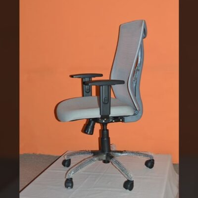Staff Chairs – Eiffel MB